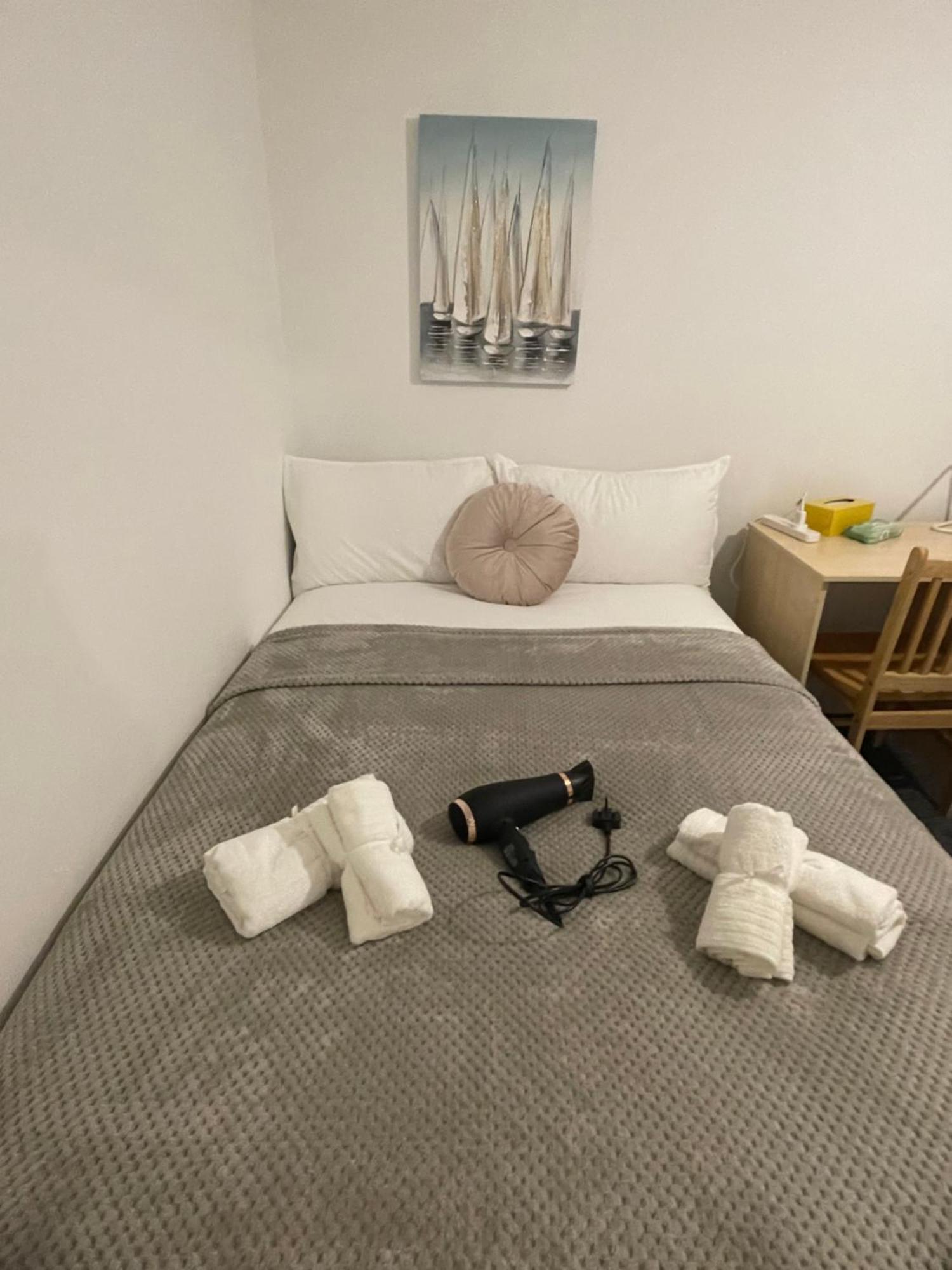 Lovely Triple And Quadruple Rooms In Euston & Square In Central Londra Dış mekan fotoğraf