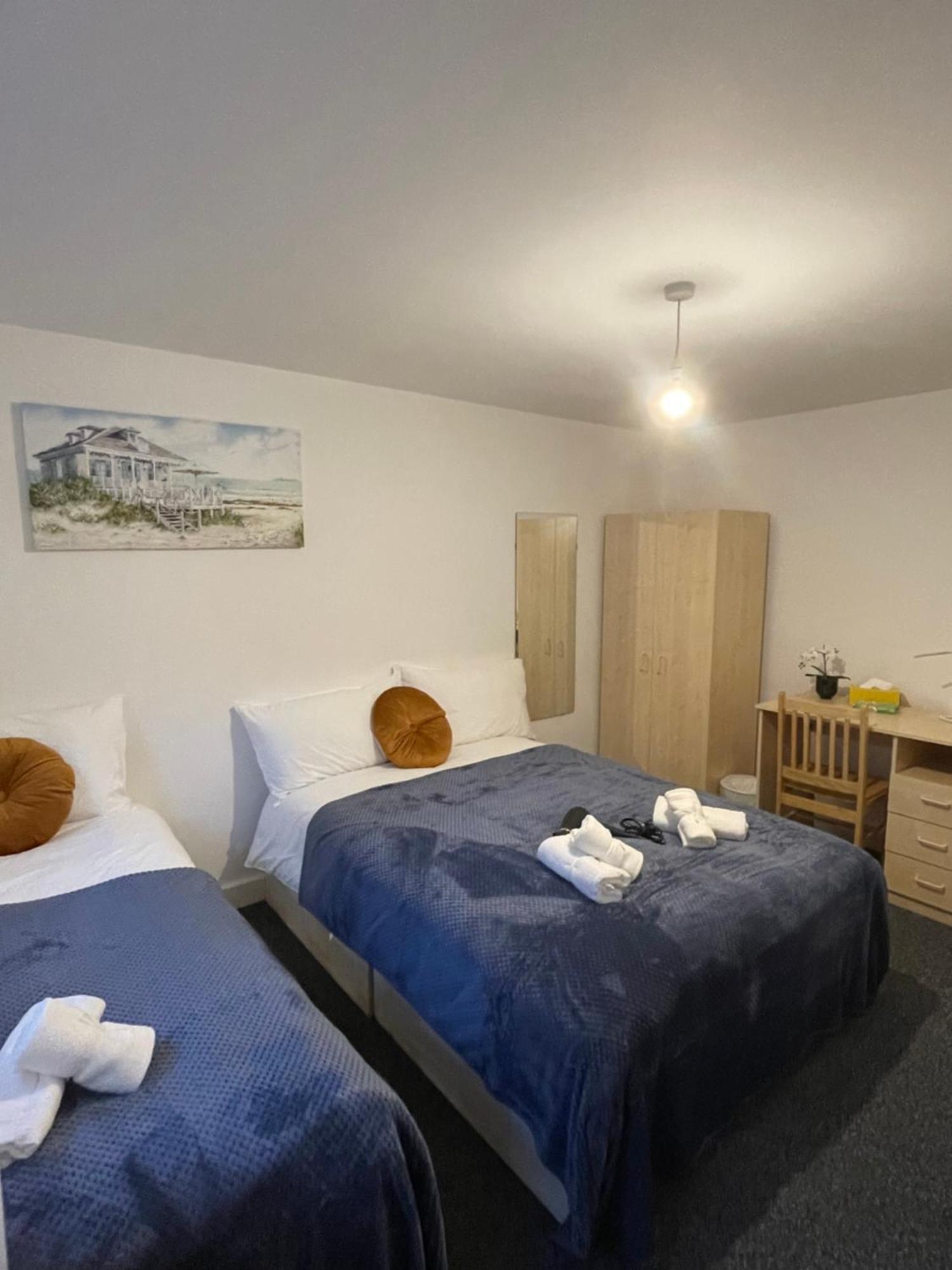 Lovely Triple And Quadruple Rooms In Euston & Square In Central Londra Dış mekan fotoğraf