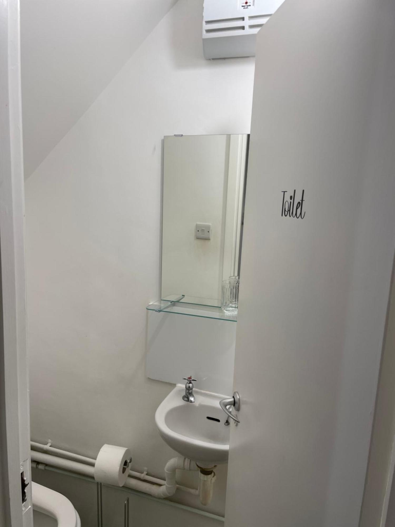Lovely Triple And Quadruple Rooms In Euston & Square In Central Londra Dış mekan fotoğraf