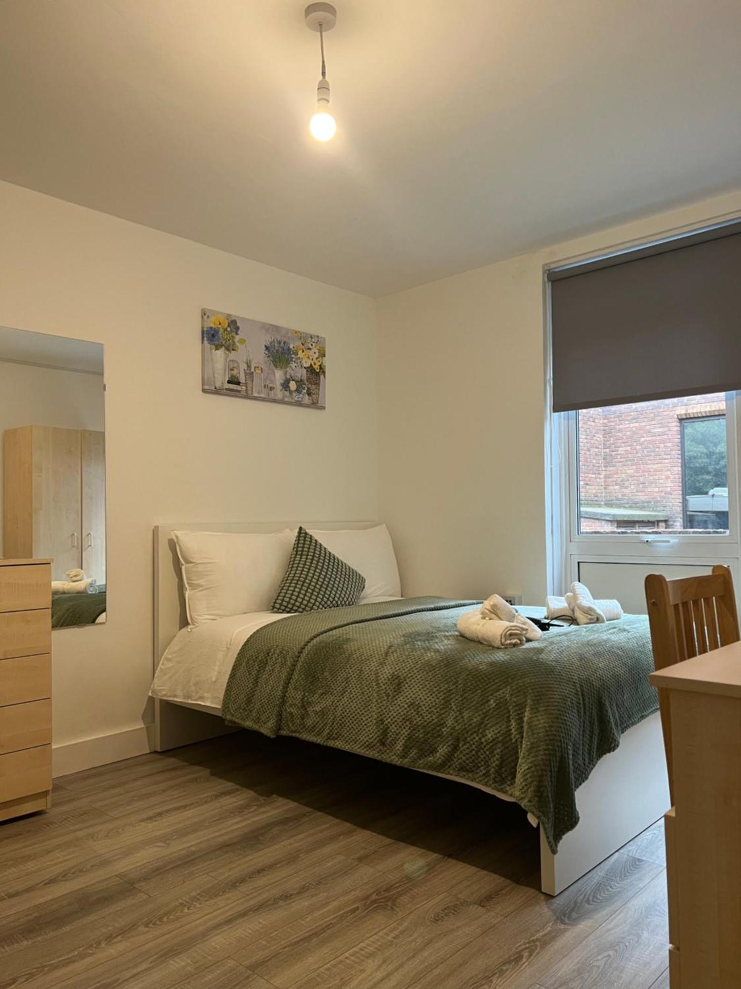 Lovely Triple And Quadruple Rooms In Euston & Square In Central Londra Dış mekan fotoğraf